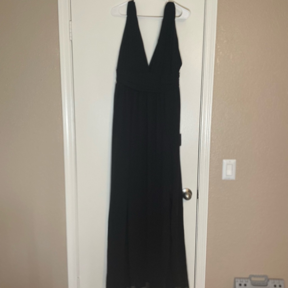 Lulu’s Black Maxi Dress - Picture 4 of 6
